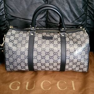 Authentic Gucci Boston with strap